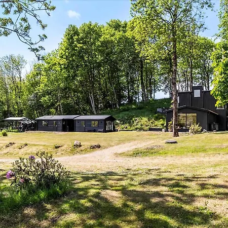 Beautiful House In Fantastic Surroundings *