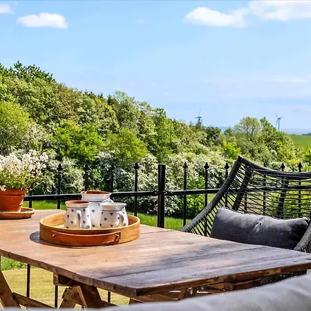 Beautiful House In Fantastic Surroundings Сasa de vacaciones