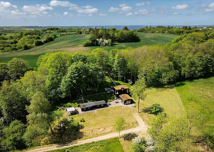Beautiful House In Fantastic Surroundings Ferienhaus Nykobing Mors
